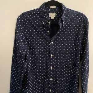 Men’s J.Crew stretch classic size small long sleeve shirt